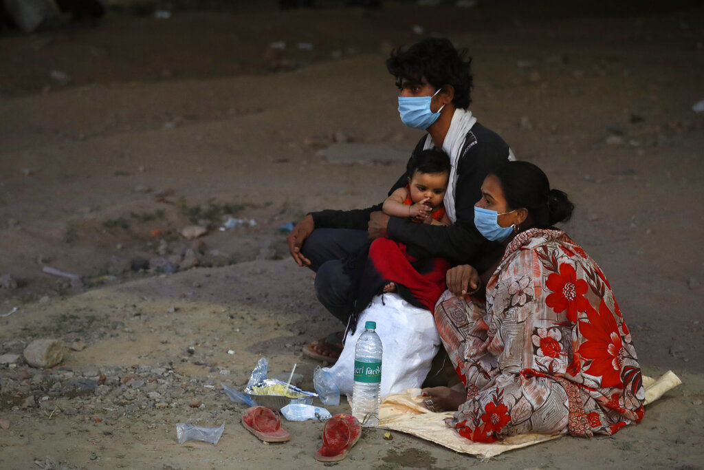 APTOPIX Virus Outbreak India